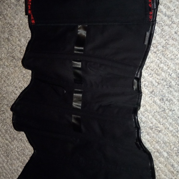 Authentic Overbust Corset - Picture 5 of 5